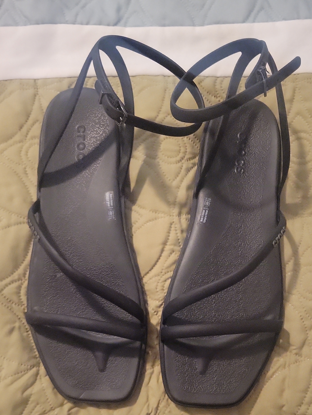 CROCS Women's Black Strappy Ankle-Tie Sandals